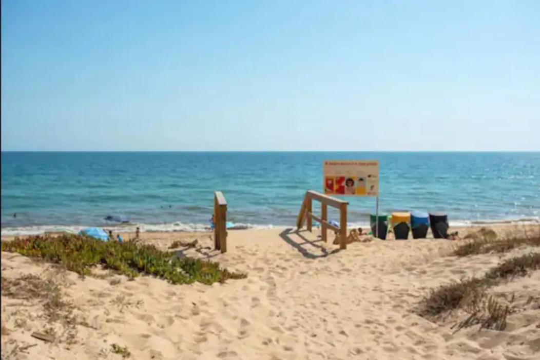 Blife Faro Beach Hostel & Rooms المظهر الخارجي الصورة
