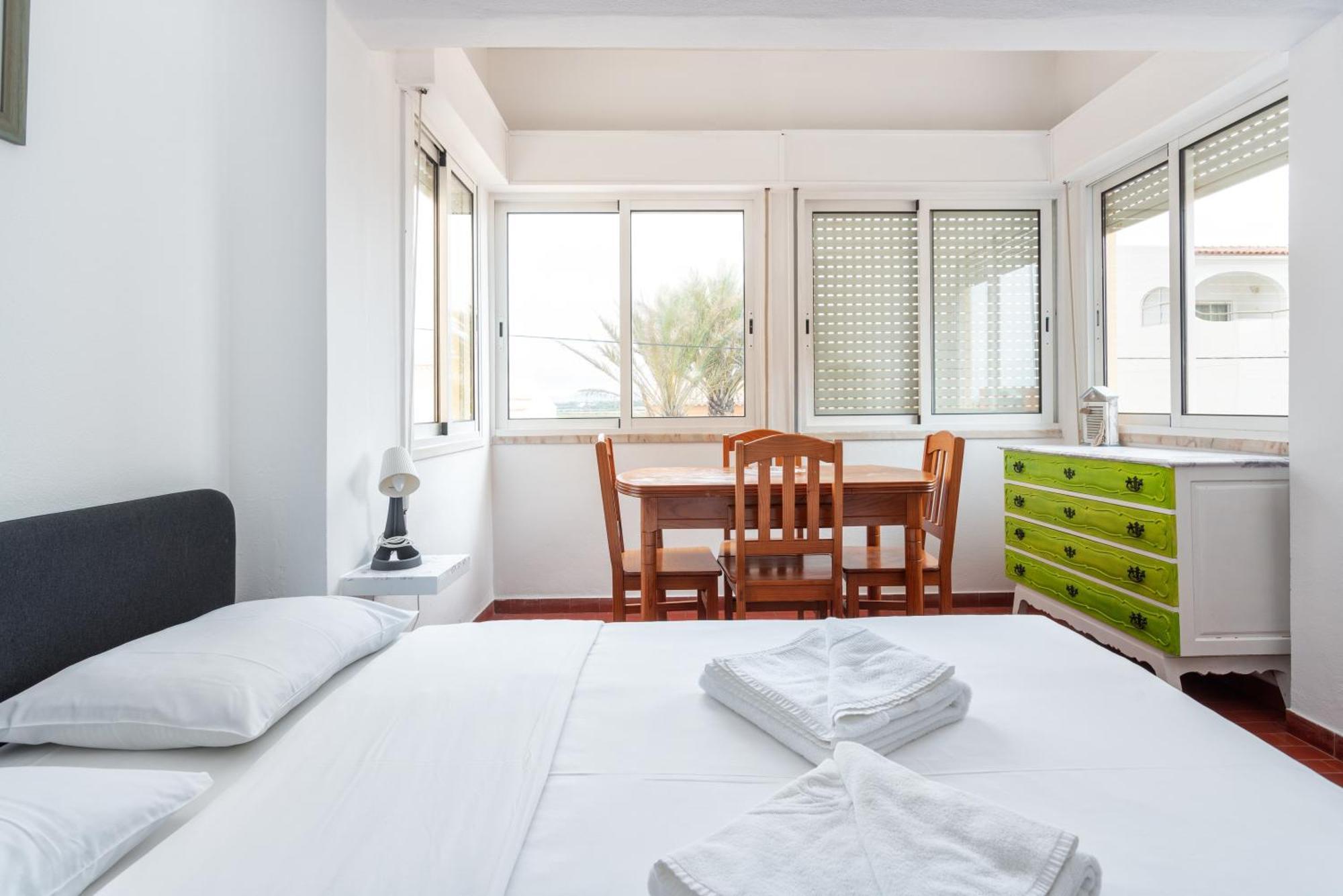 Blife Faro Beach Hostel & Rooms المظهر الخارجي الصورة