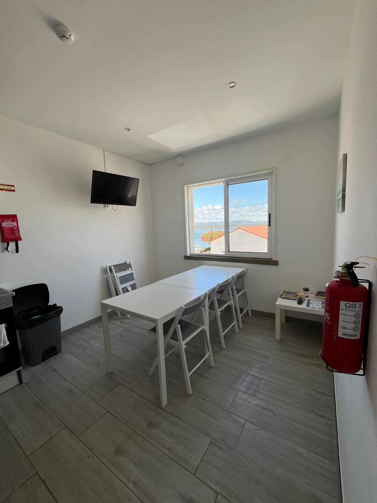 Blife Faro Beach Hostel & Rooms المظهر الخارجي الصورة